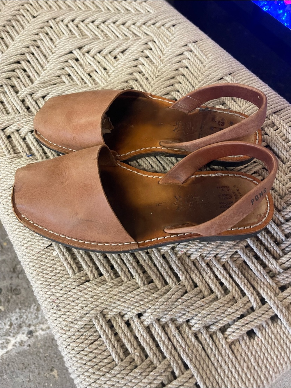 Pons Classic Women's Brown Leather Sandals